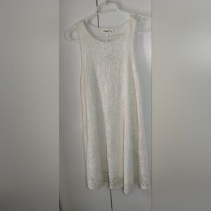 Ginger G. Beige Sleeveless Lace Dress Size (S)